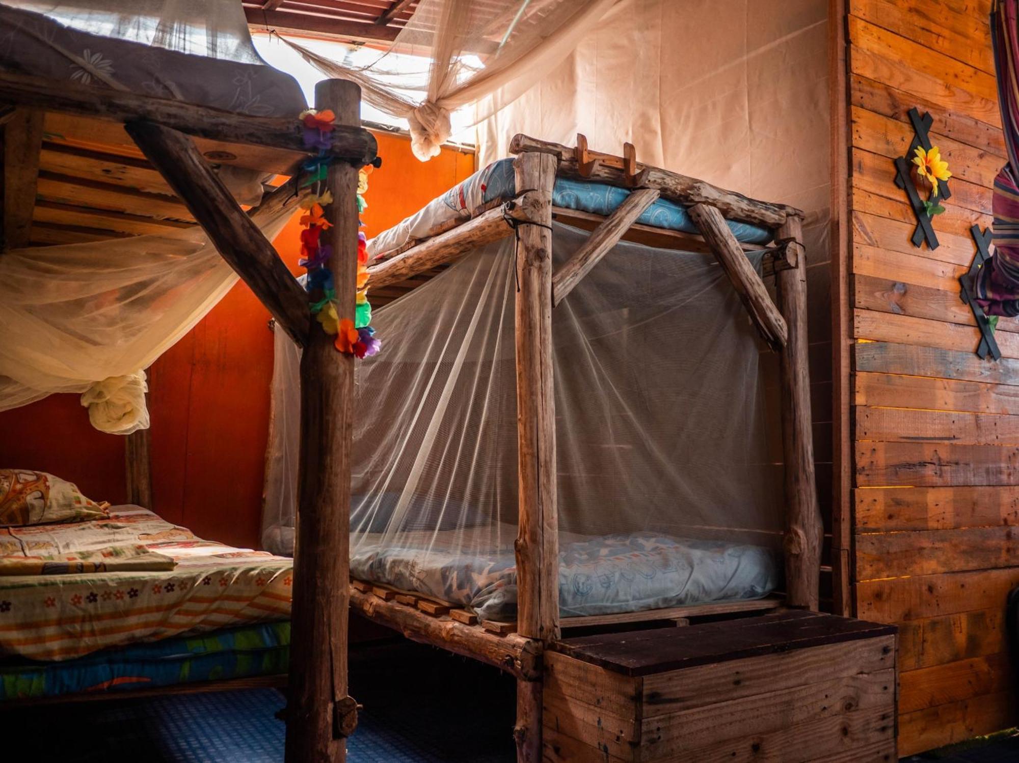 A Orilla Del Mar En Baru Hostel Cartagena Luaran gambar