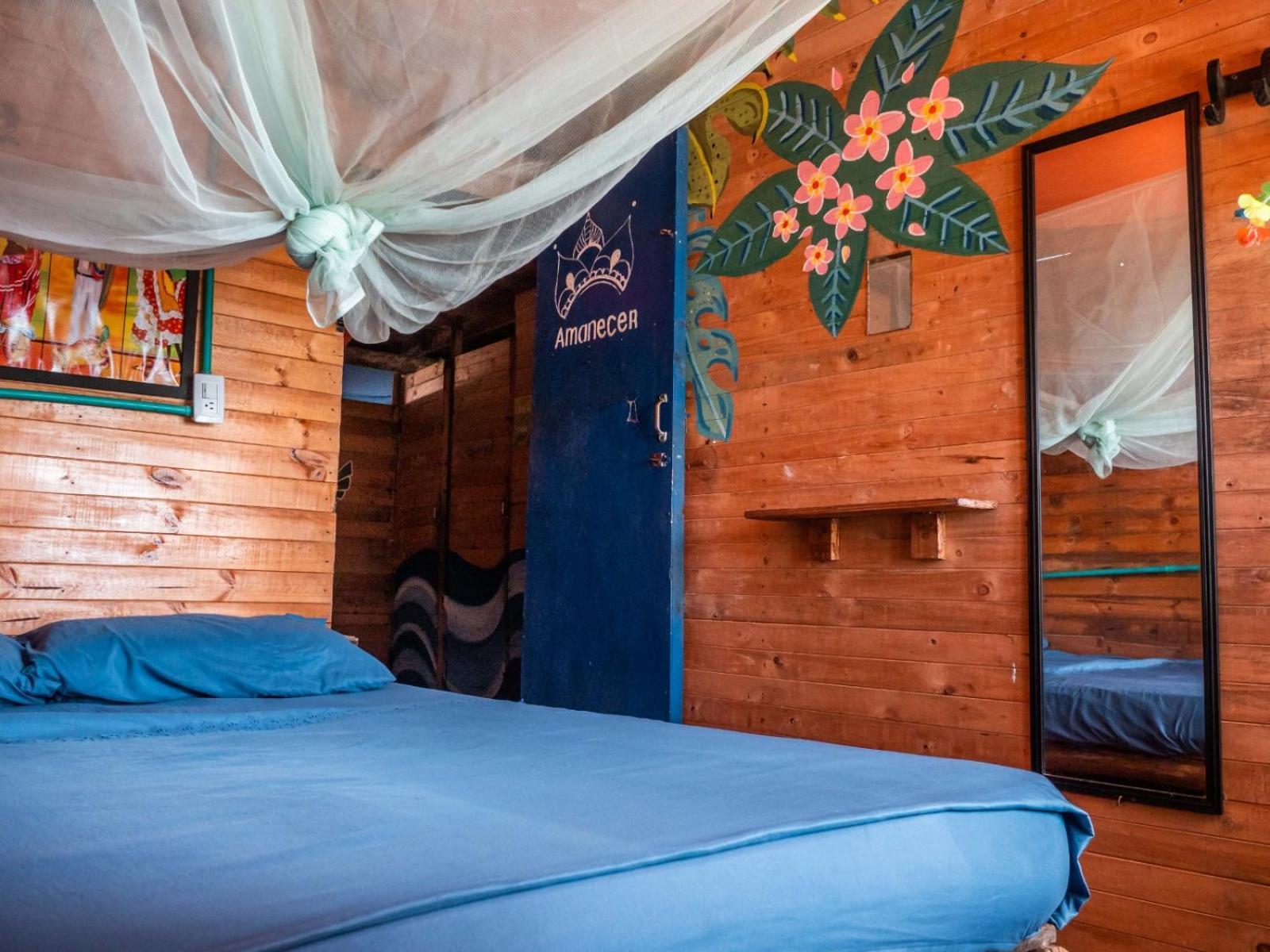 A Orilla Del Mar En Baru Hostel Cartagena Luaran gambar